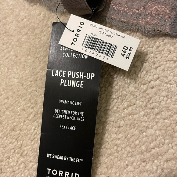 Torrid size 46D push-up plunge bra NWT - Picture 5 of 5